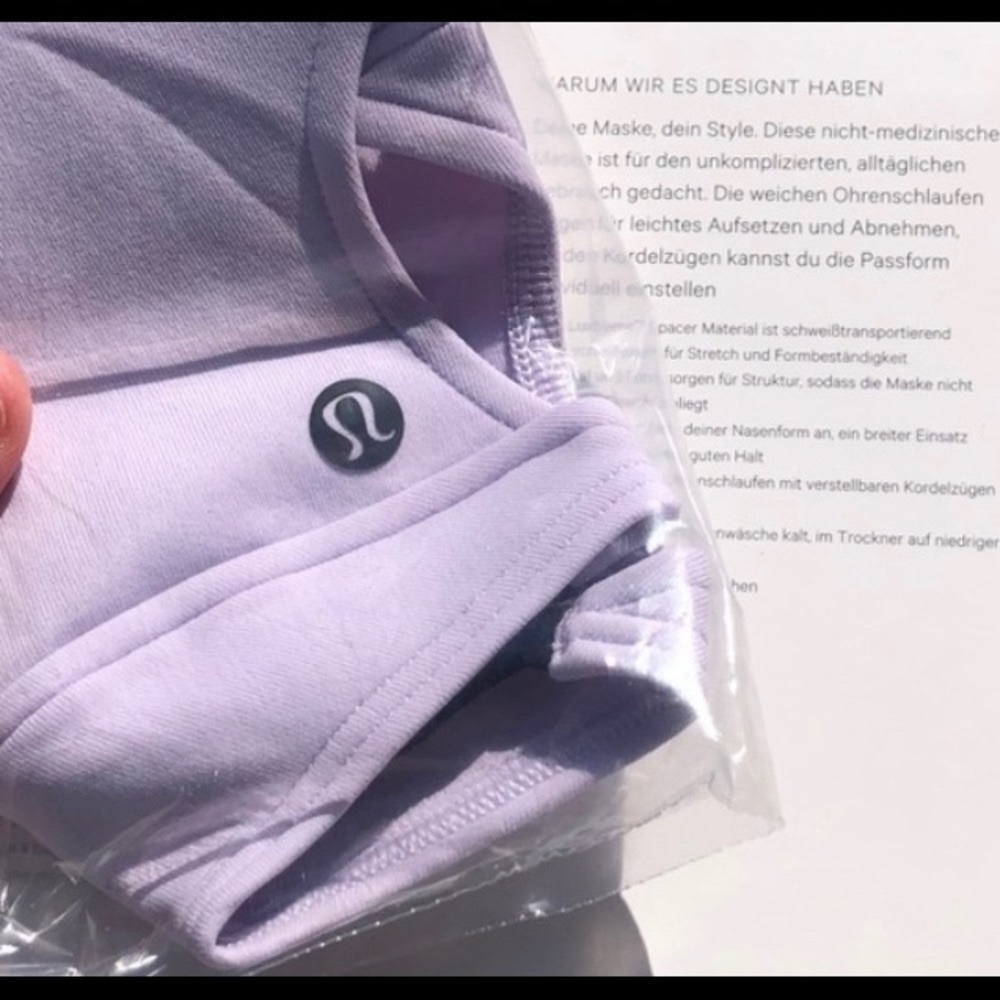 Lululemon Mask in Lavender Dew - Picture 3 of 3